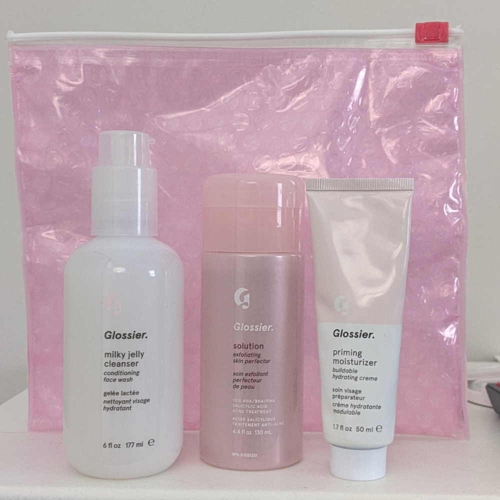 Glossier. skincare trio